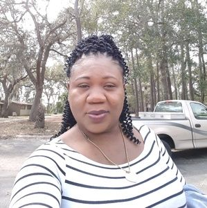 Meet your Posher, Lotoya